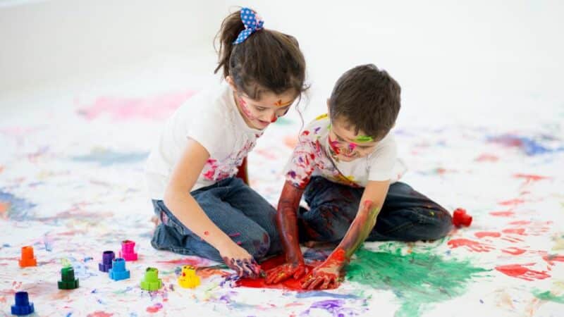 טיפול באמנות ונוירופידבק מועילים לילדים